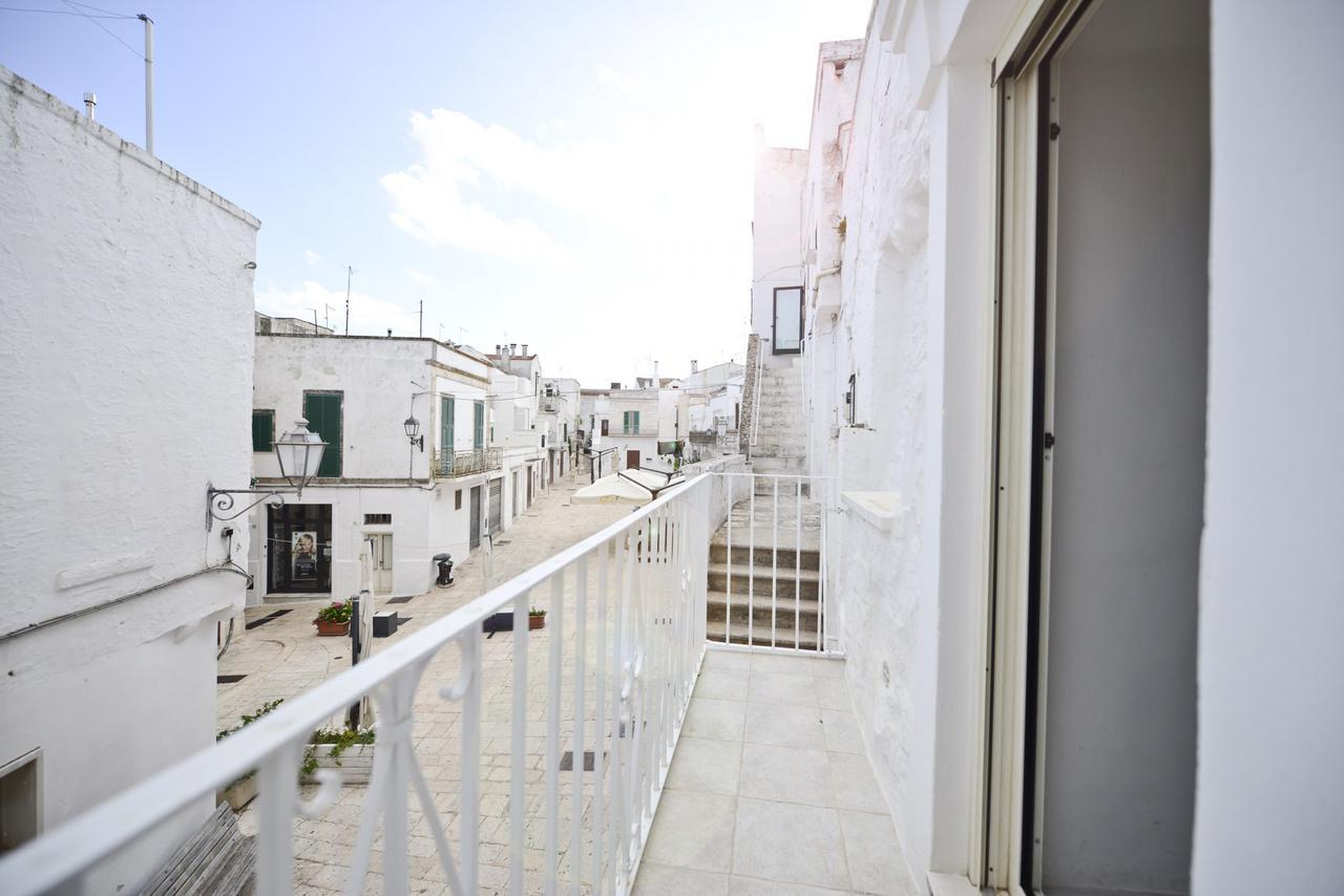 Casetta Arco Con Balcone Cisternino Exterior foto